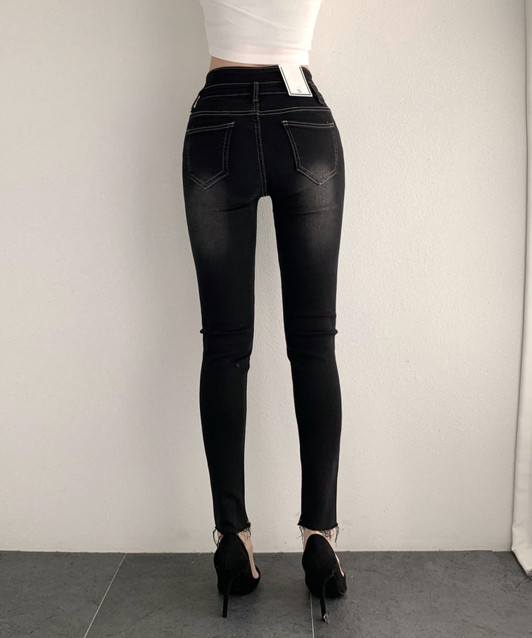 ツーボタンスキニーデニムパンツ BLACK