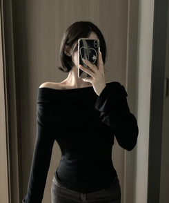 アンバランスドレープブラウス BLACK