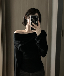 アンバランスドレープブラウス BLACK