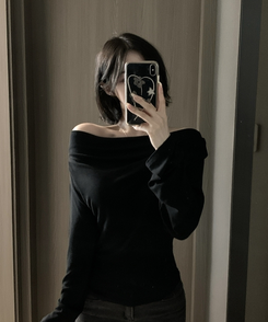 アンバランスドレープブラウス BLACK