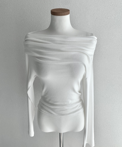 アンバランスドレープブラウス