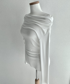 アンバランスドレープブラウス