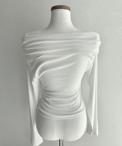 アンバランスドレープブラウス