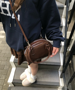 데일리 레더 숄더 크로스백 브라운