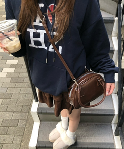 데일리 레더 숄더 크로스백 브라운