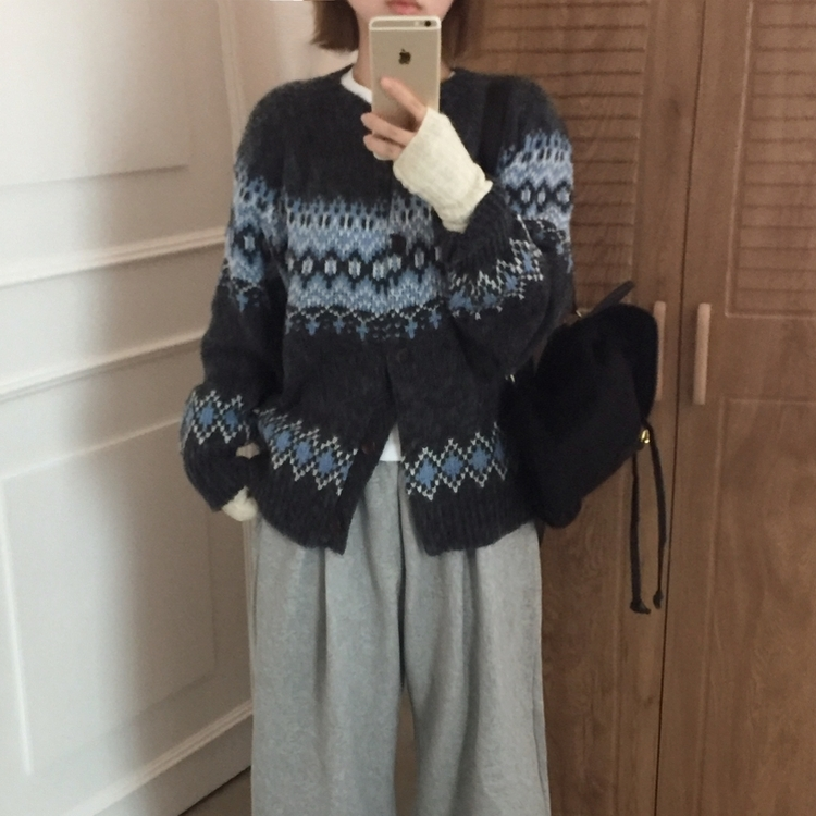 포웰 노르딕 브러쉬 오버핏 버튼 니트 가디건