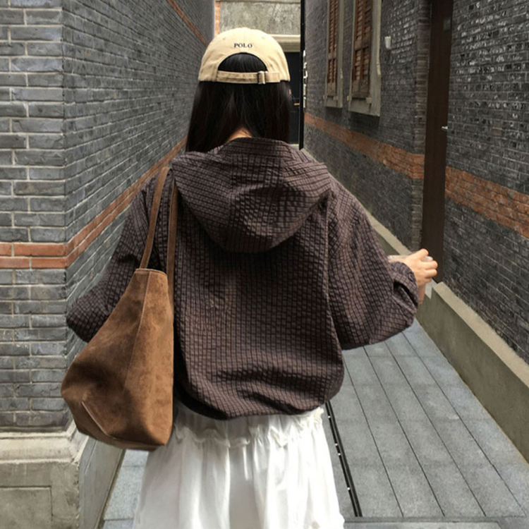 フードチェックウィンドブレーカー  BROWN