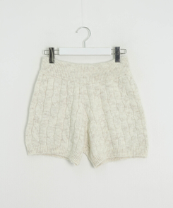 【SET】ケーブルカラーネックニット＋ショートパンツ