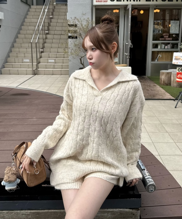 【SET】ケーブルカラーネックニット＋ショートパンツ IVORY