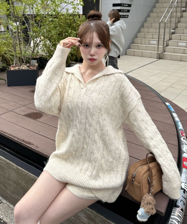 【SET】ケーブルカラーネックニット＋ショートパンツ IVORY