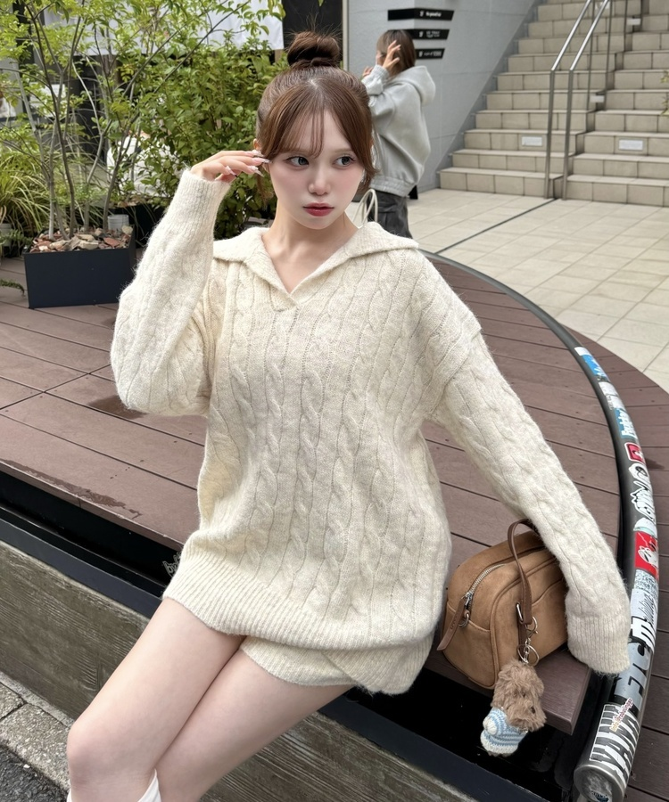 【SET】ケーブルカラーネックニット＋ショートパンツ IVORY