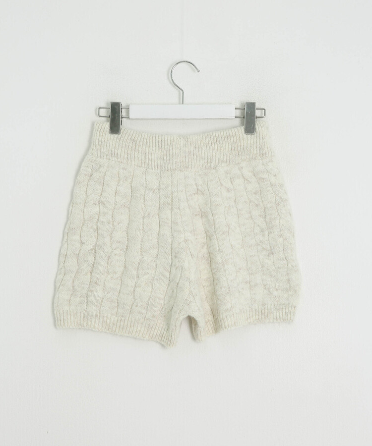【SET】ケーブルカラーネックニット＋ショートパンツ