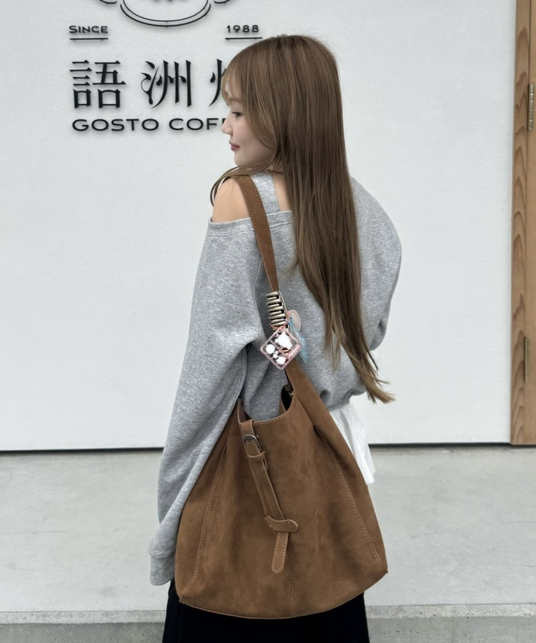 스웨이드 숄더 크로스백 카멜