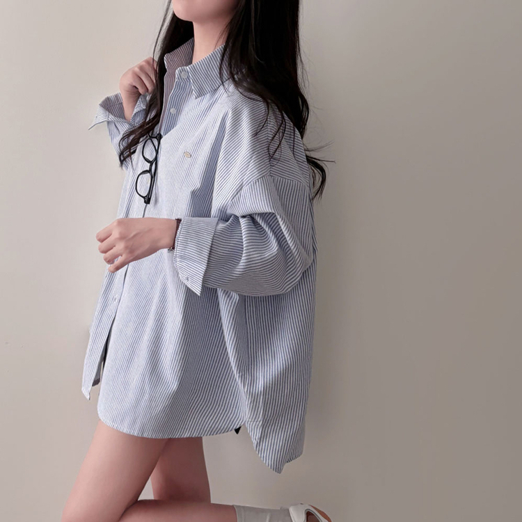 옥스포드 소재로 탄탄한스트라이프 왕오버핏 팬던트 셔츠 남방 네이비