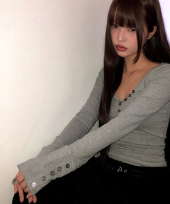 リブVネックスリムフィット長袖Tシャツ GREY