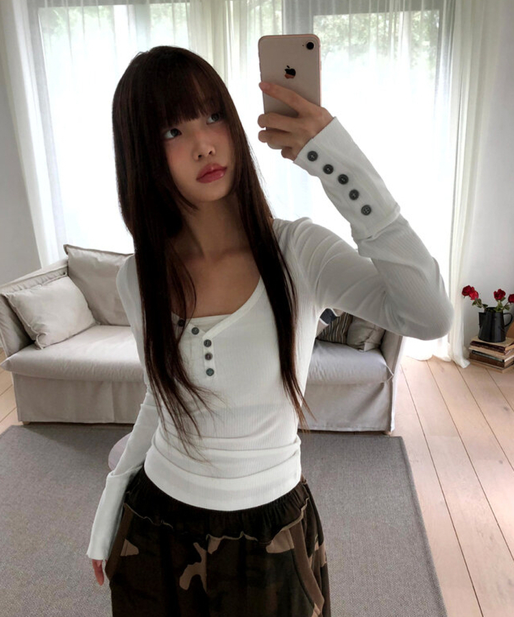 リブVネックスリムフィット長袖Tシャツ IVORY