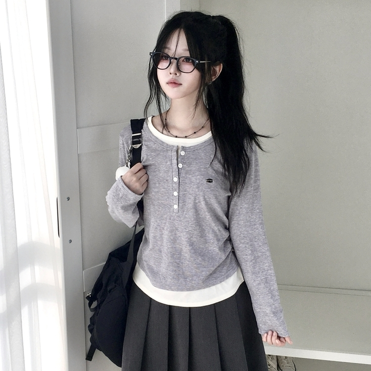 말라보이는 사이드 셔링 팬던트 레이어드 버튼 긴팔티셔츠 그레이