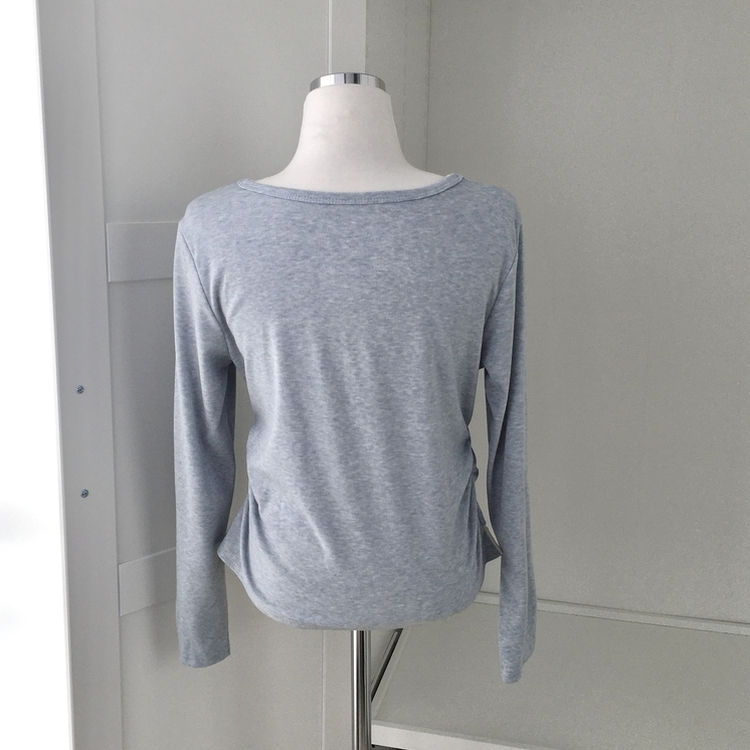 말라보이는 사이드 셔링 팬던트 레이어드 버튼 긴팔티셔츠