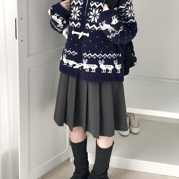 도톰 코위찬 떡볶이 버튼 노르딕 눈꽃 루돌프 카라 니트 가디건 곤색