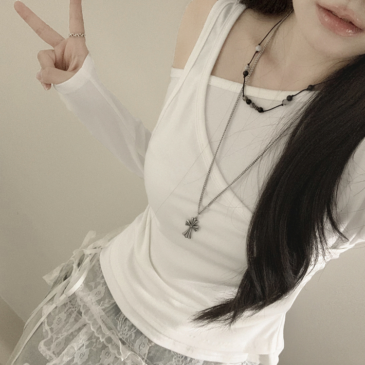 일체형 레이어드 언발 보트넥 슬리브리스 나시 원숄더 옆셔링 슬림핏 꾸꾸 긴팔티셔츠 화이트