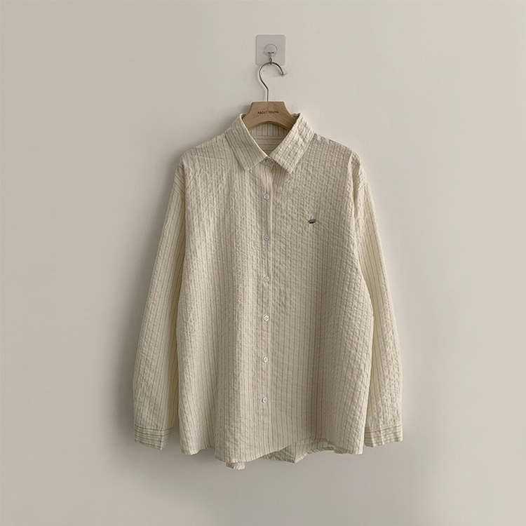 단독 또는 아우터로 스카이 가을 버튼 오버핏 카라 스트라이프 긴팔 셔츠