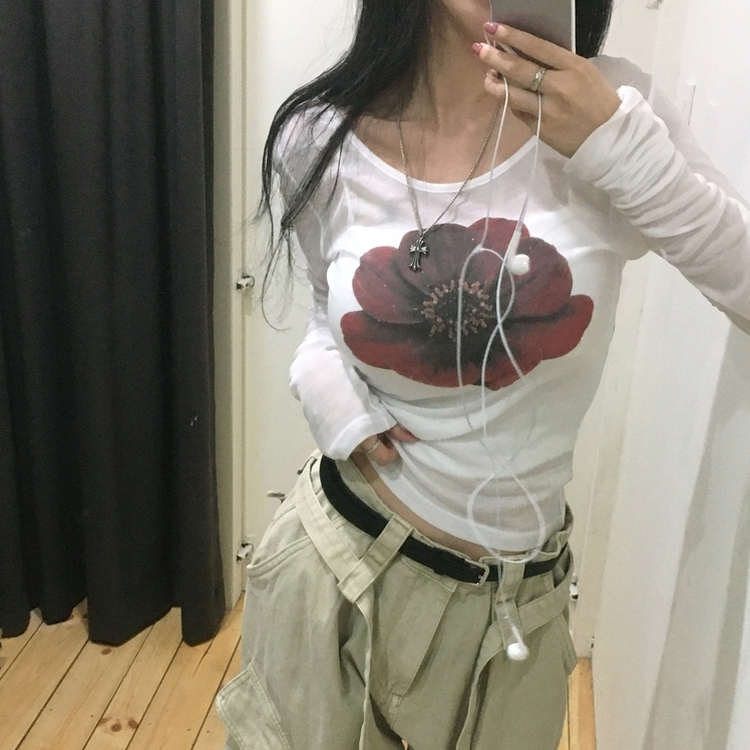 シースルーフラワーUネック長袖Tシャツ WHITE