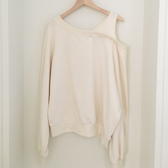 ルーズフィットワンオフショルダートレーナー