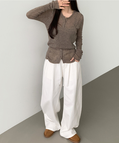 [레이어드/#느좋set]느좋 쫌쫌 짜임 그물 나시 뷔스티에 긴팔 가디건 세트 니트 모카