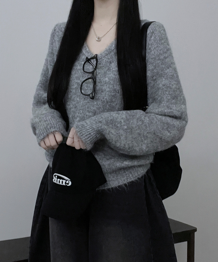 도톰파인나그랑브이넥긴팔니트 그레이