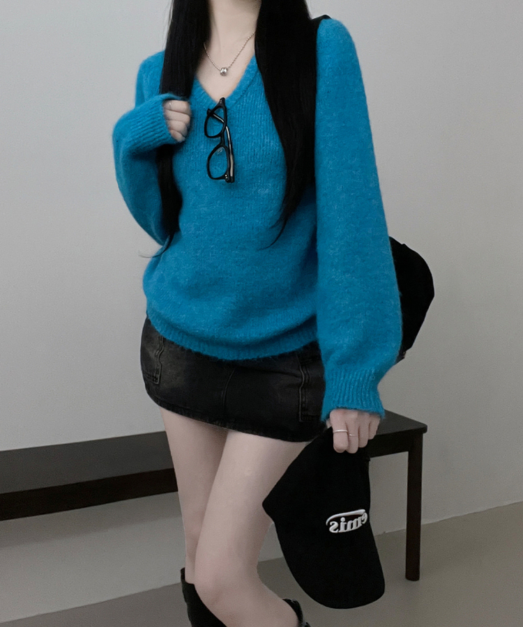 도톰파인나그랑브이넥긴팔니트 파랑