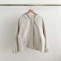 オーバーフィットチェックウィンドブレーカー