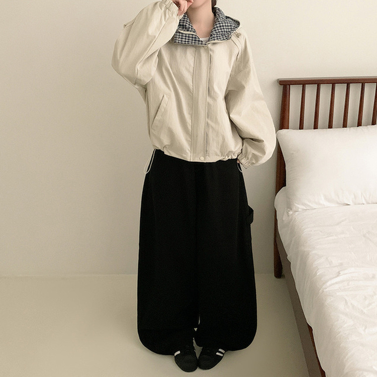 オーバーフィットチェックウィンドブレーカー BEIGE