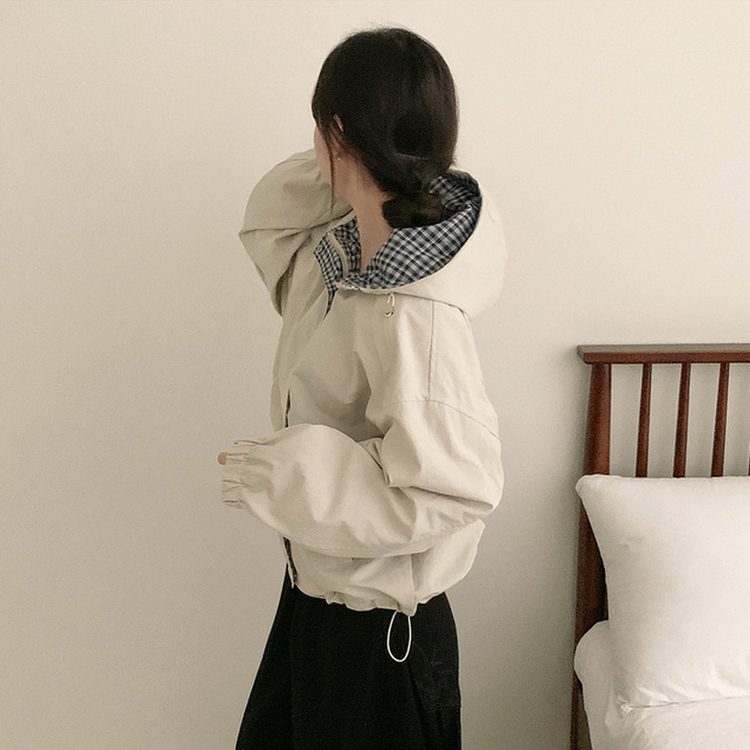 オーバーフィットチェックウィンドブレーカー BEIGE