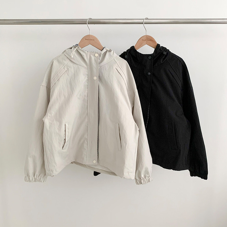 オーバーフィットチェックウィンドブレーカー