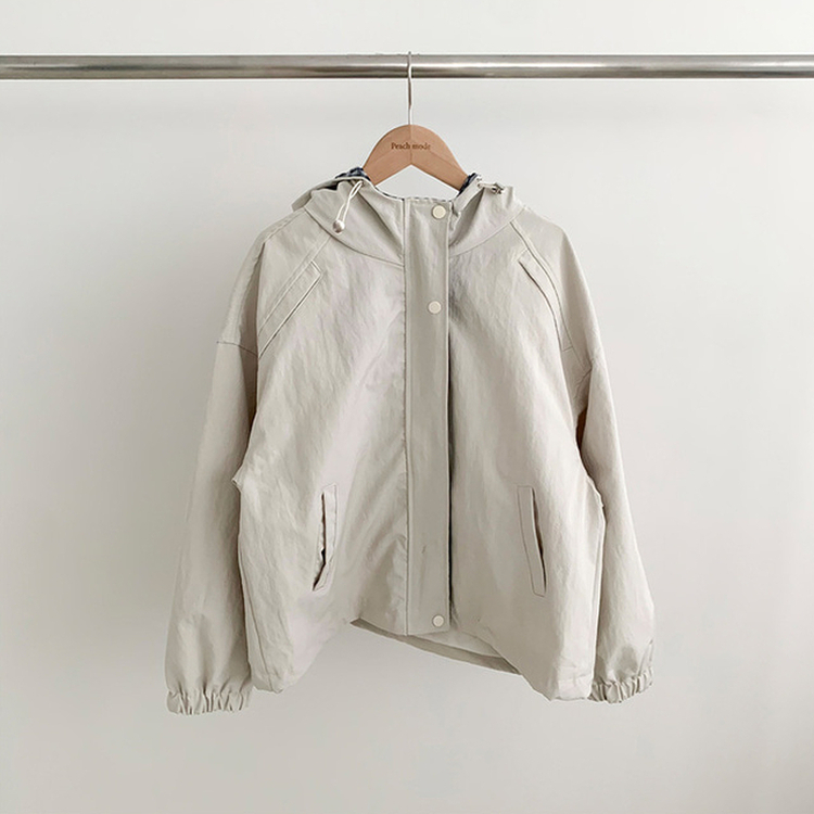 オーバーフィットチェックウィンドブレーカー