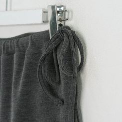 ミニスカートパンツ