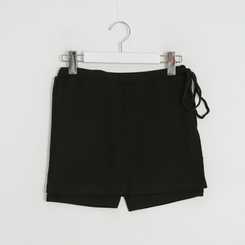 ミニスカートパンツ