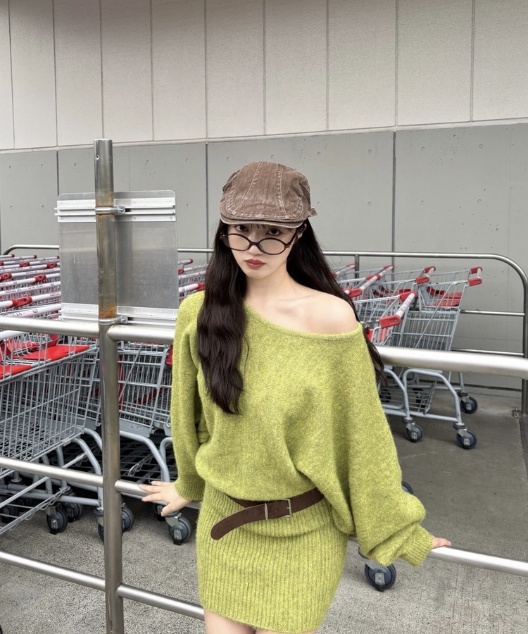 【ベルト付き】オフショルダーミニニットワンピース PASTEL GREEN