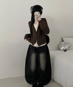 레블이중레이어드브이넥배색긴팔니트가디건 브라운