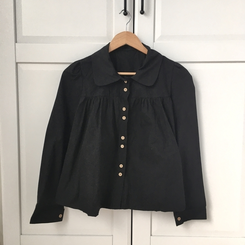 긴팔ver 모리걸 라운드카라 셔링 우드 투버튼 긴팔 블라우스