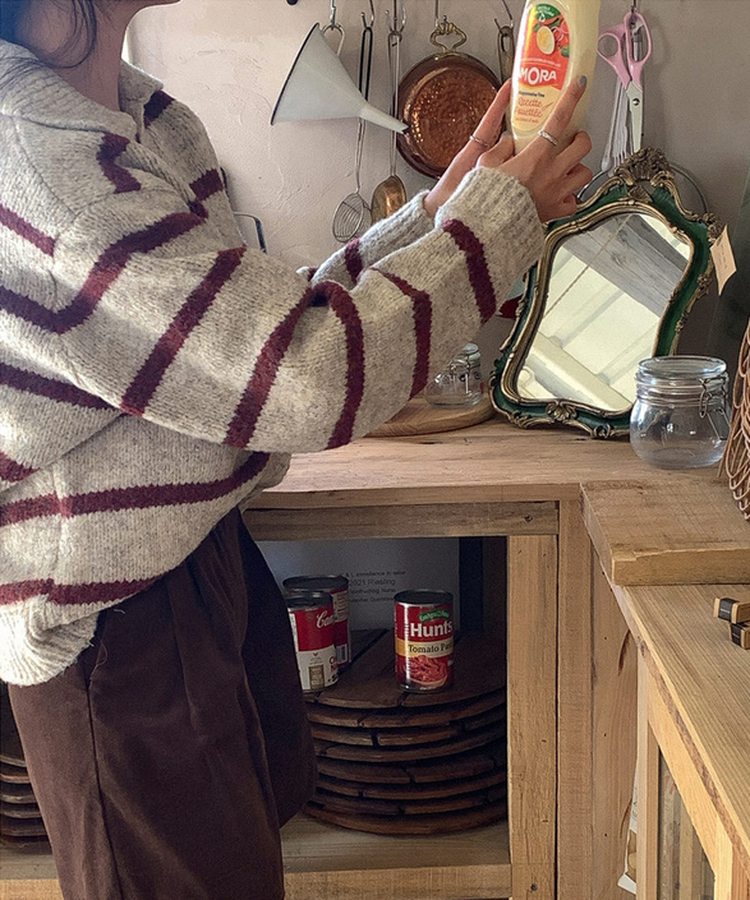 카라 단 브이 니트티 브라운