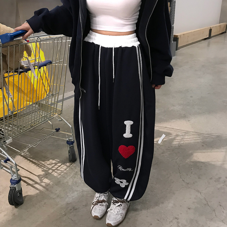 レタリングラブトレーニングワイドパンツ BLACK