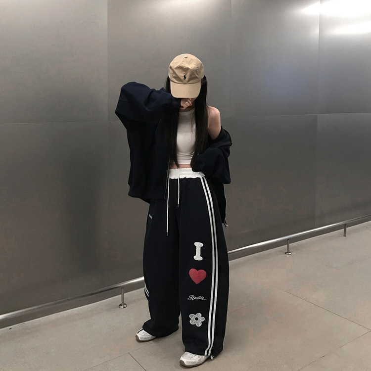 レタリングラブトレーニングワイドパンツ BLACK