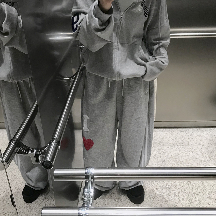 レタリングラブトレーニングワイドパンツ GREY