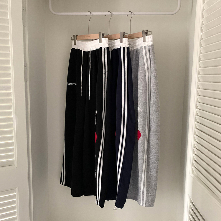 レタリングラブトレーニングワイドパンツ