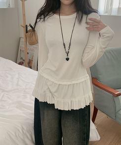 레아틴 밑단 프릴 실키 긴팔 티셔츠 아이보리