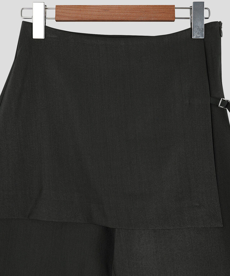 バックルラップレイヤードブーツカットスラックス