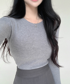 ラウンドネックニット GRAY