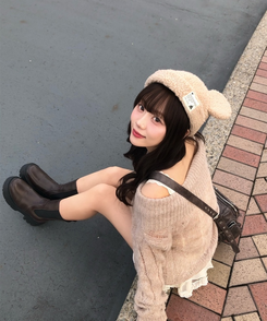 オフショルダーシースルーニット BEIGE