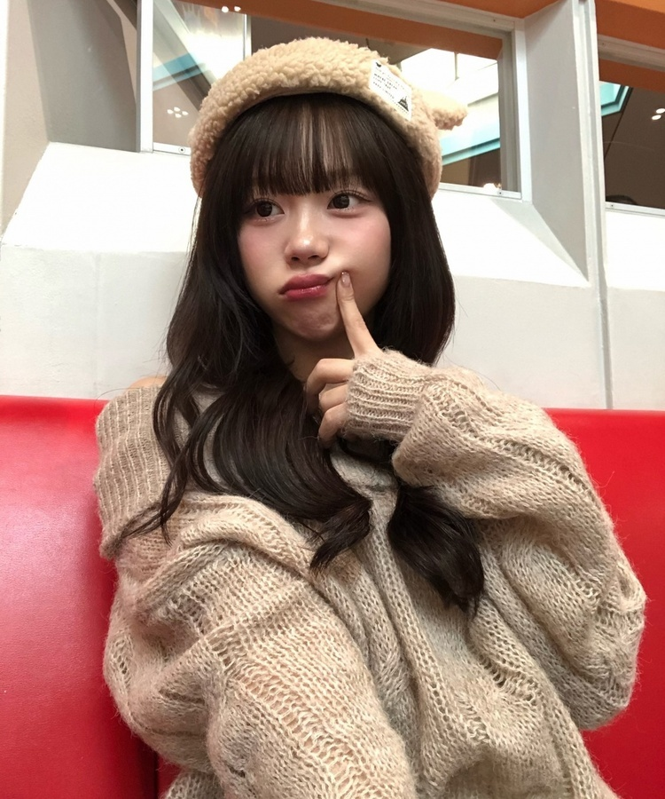 オフショルダーシースルーニット BEIGE